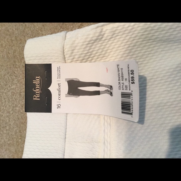 Women’s Rafaella Capris - Picture 2 of 2